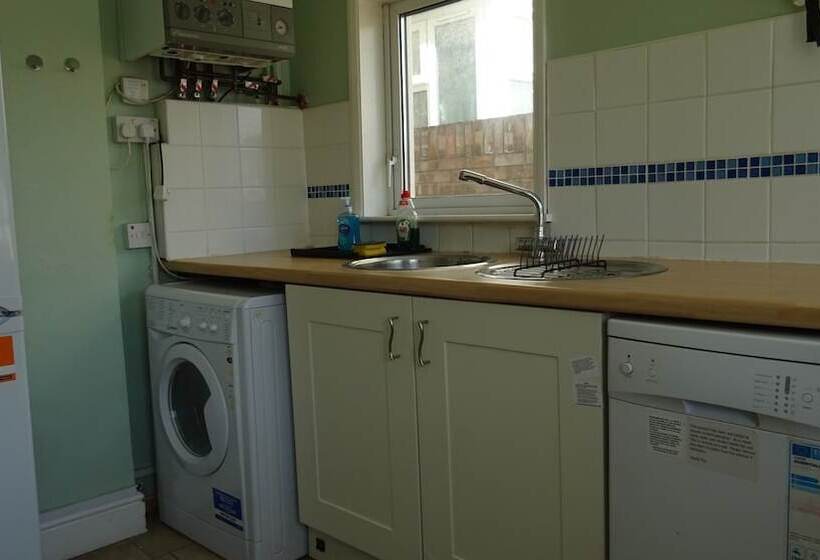 膳宿费 Radanks House