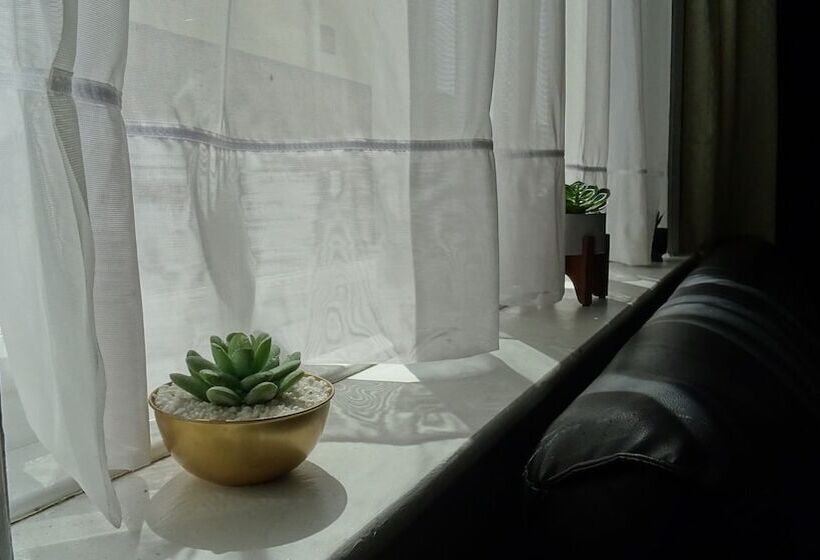 膳宿费 Radanks House