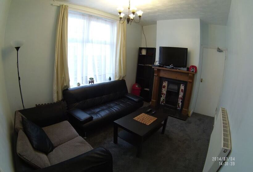 膳宿费 Radanks House