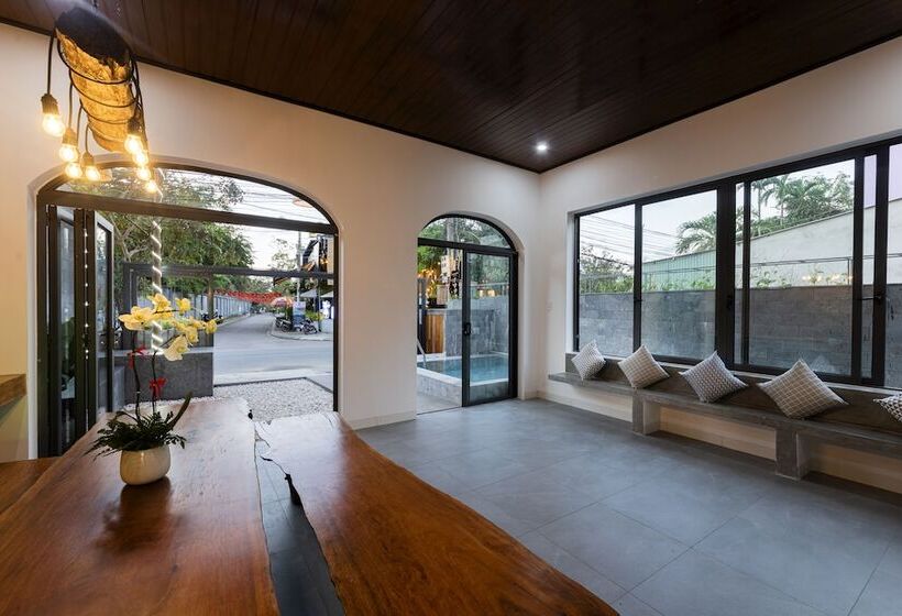 پانسیون The 1993 Homestay