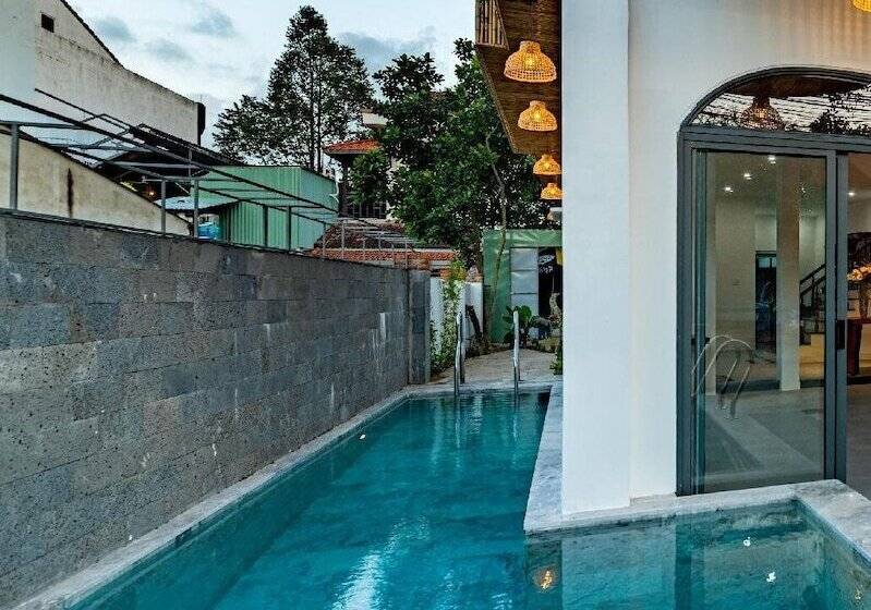 پانسیون The 1993 Homestay