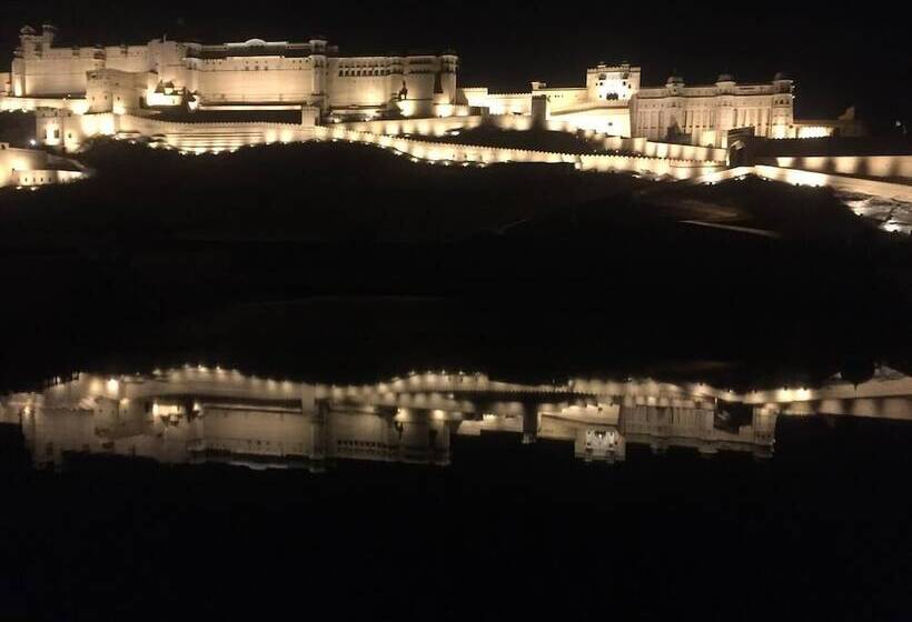 Pink Elephant Haveli   Hostel