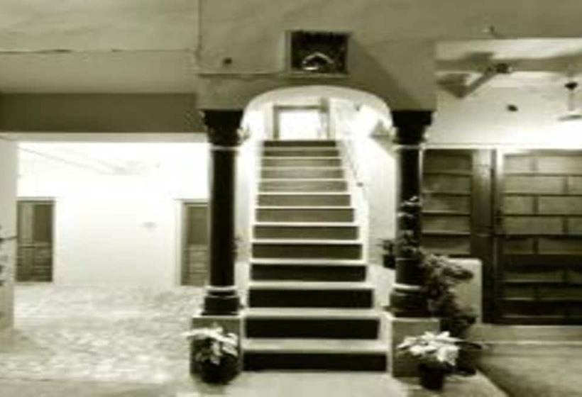 Pink Elephant Haveli   Hostel