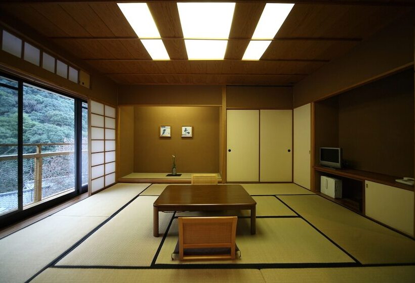 ريوكان Saga Ureshino Spa Shiibasanso