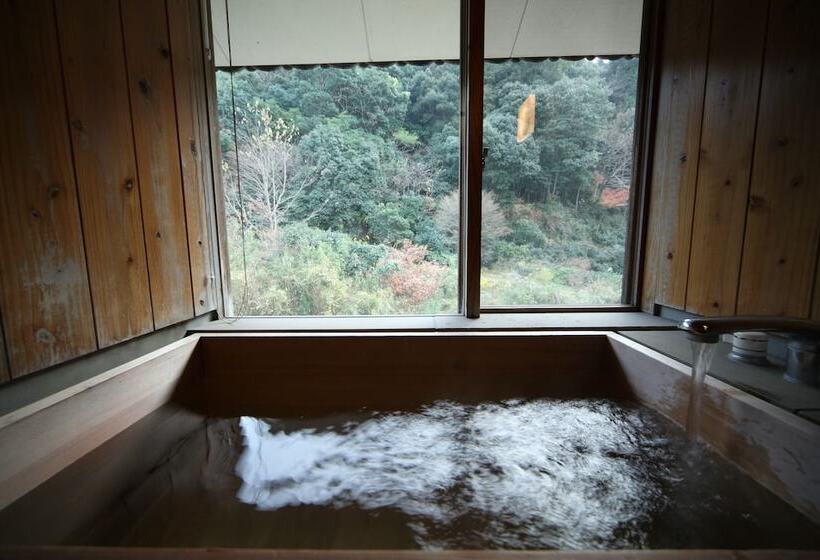 ريوكان Saga Ureshino Spa Shiibasanso