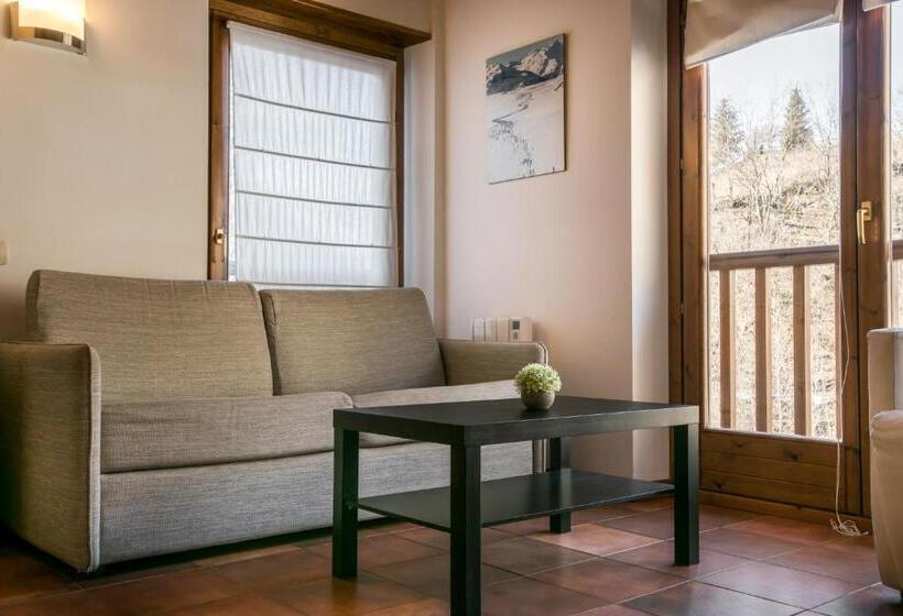 Apartamentos Snö Mont Romies Unhola