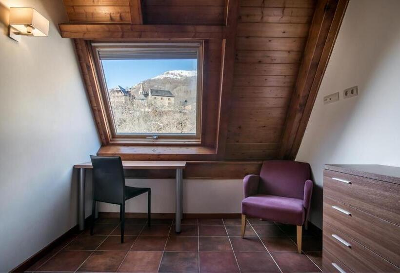 Apartamentos Snö Mont Romies Unhola