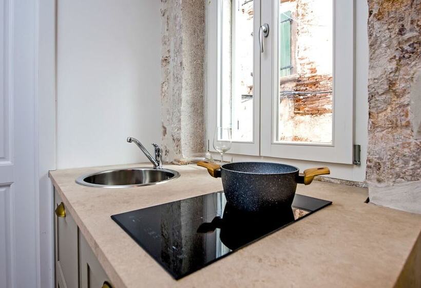 Apartment And Studio Ca’ 3 Vie