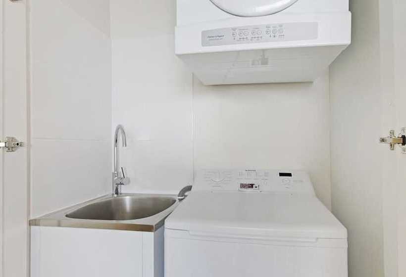 Astra Apartments Sydney  George St