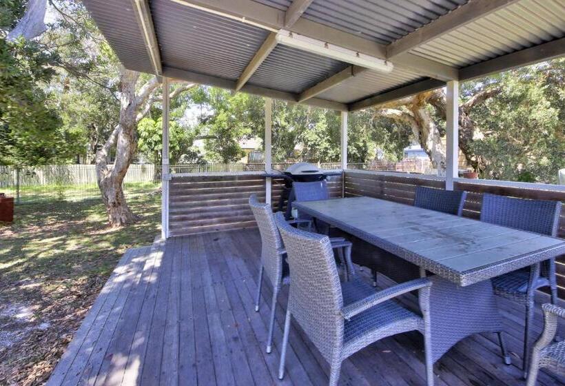 Beach Break At Hat Head   22 Bay St   No Sheets Or Towels Provided