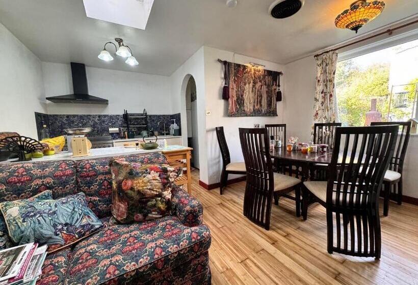 Bed and Breakfast Selkie House