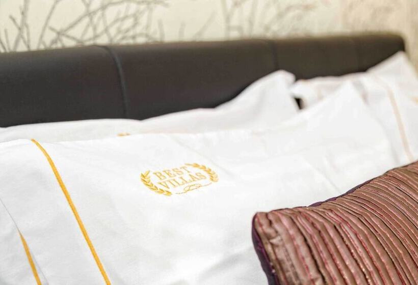 Best Villas   Park Ofir