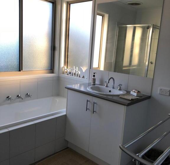 Cowes Holiday Haven Property 1