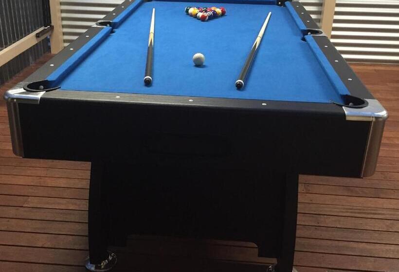 Cowes Holiday Haven Property 1