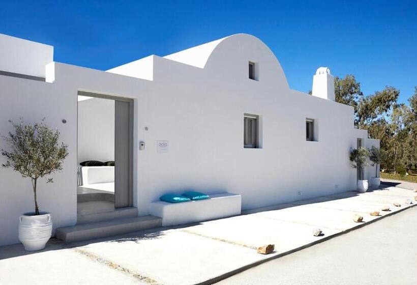 Eolia Kamari Villa