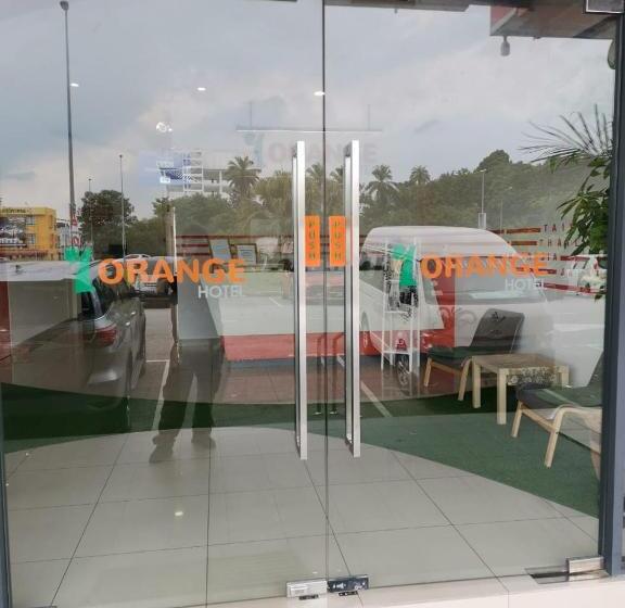 1 Orange Hotel Klia & Klia2