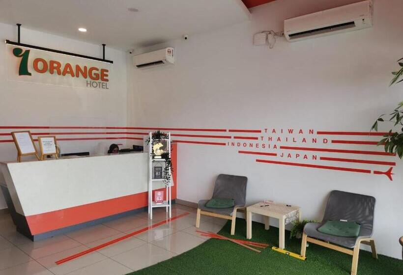 1 Orange Hotel Klia & Klia2
