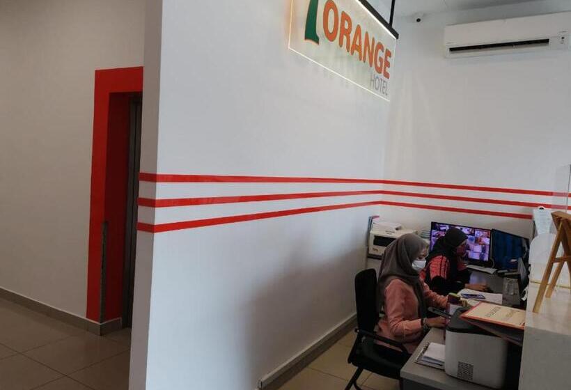 1 Orange Hotel Klia & Klia2