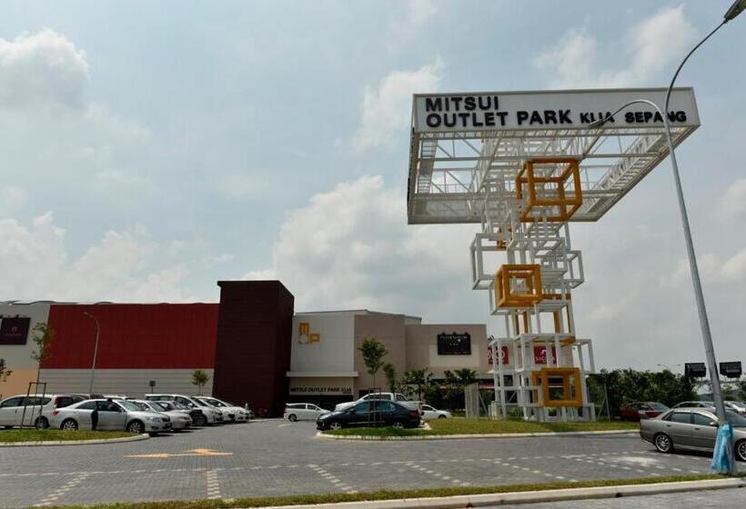 1 Orange Hotel Klia & Klia2