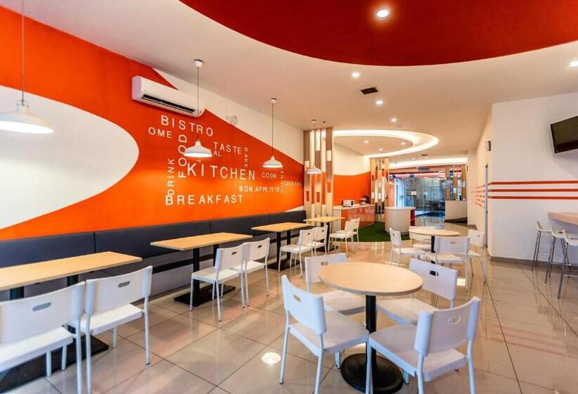 1 Orange Hotel Klia & Klia2