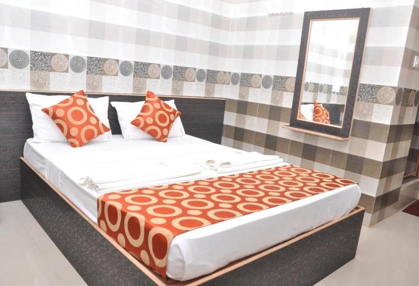 酒店 Addhuri Comforts