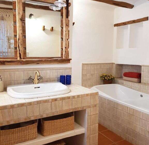 Отель Agroturismo Ca Na Joaneta