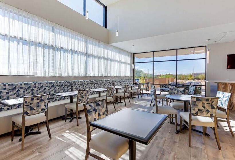هتل Best Western Plus Executive Residency Phoenix North Happy Valley
