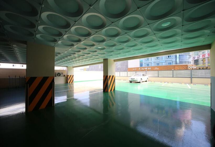 בית מלון כפרי J's