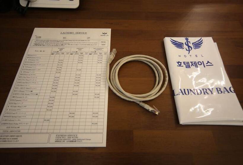 בית מלון כפרי J's