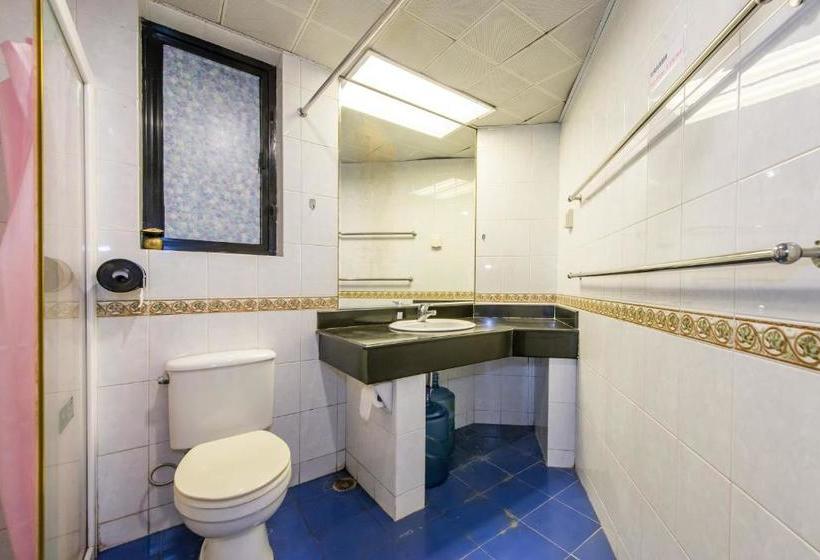 فندق Lee Home Youth Hostel