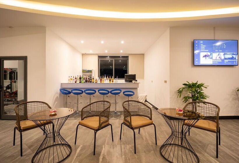 هتل Majestic Premium