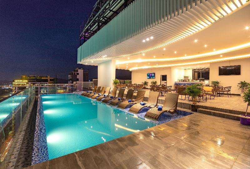 هتل Majestic Premium