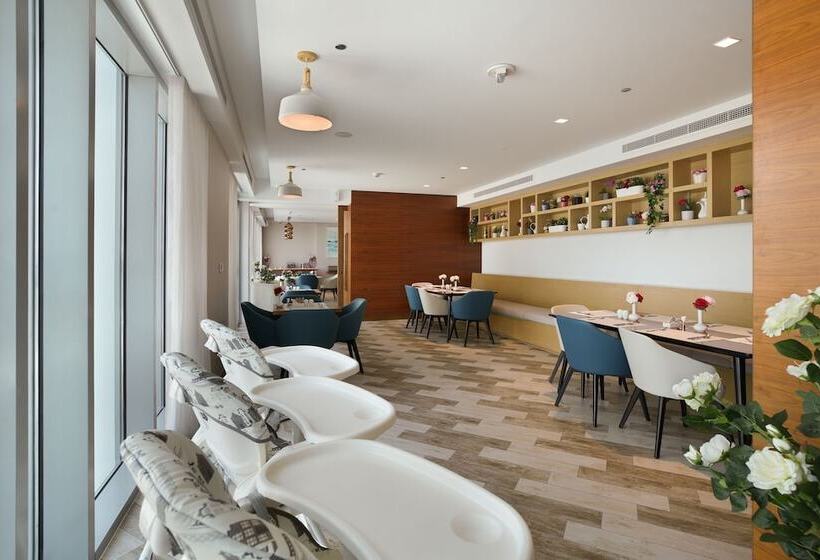 هتل Millennium Executive Apartments Mont Rose