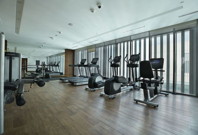 هتل Millennium Executive Apartments Mont Rose