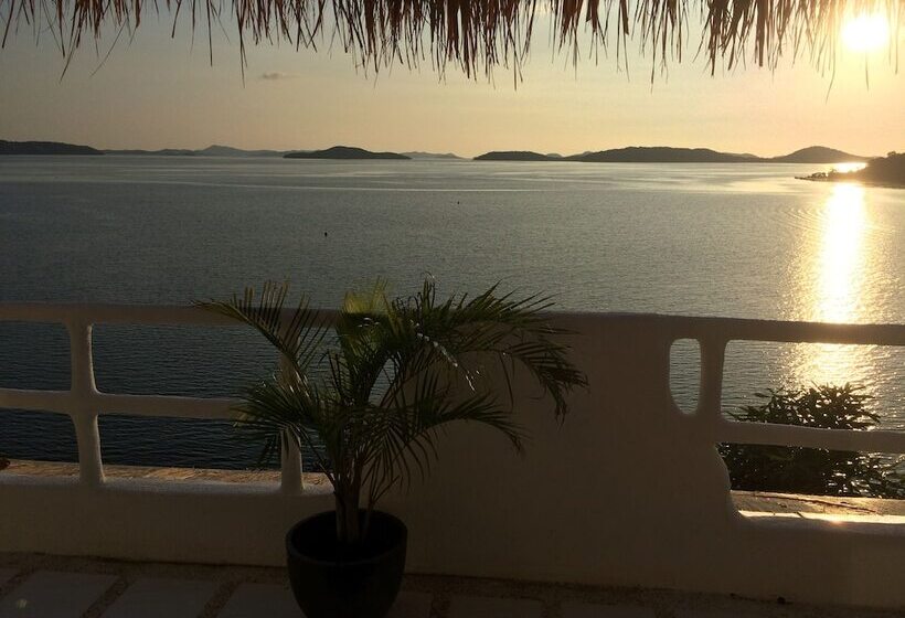 هتل Pearl Bay Villas