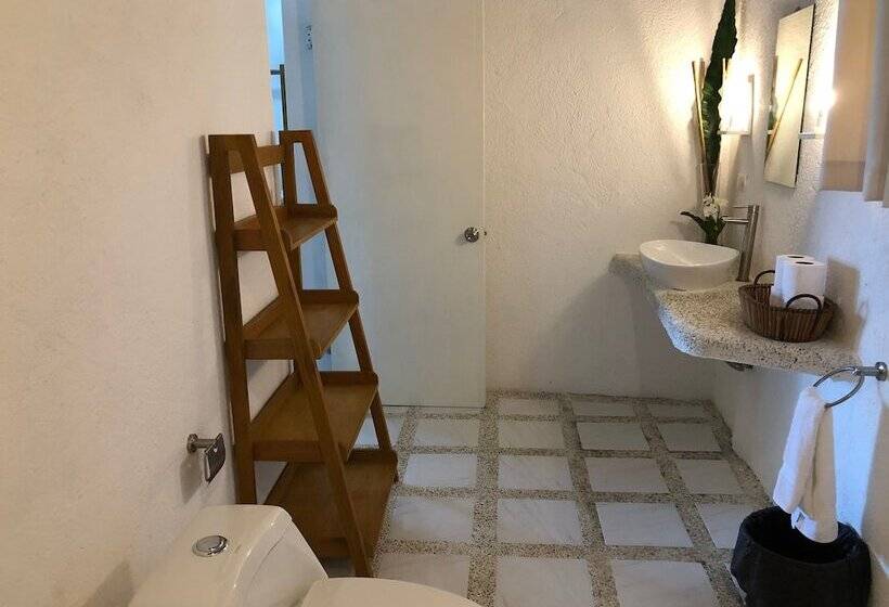 هتل Pearl Bay Villas