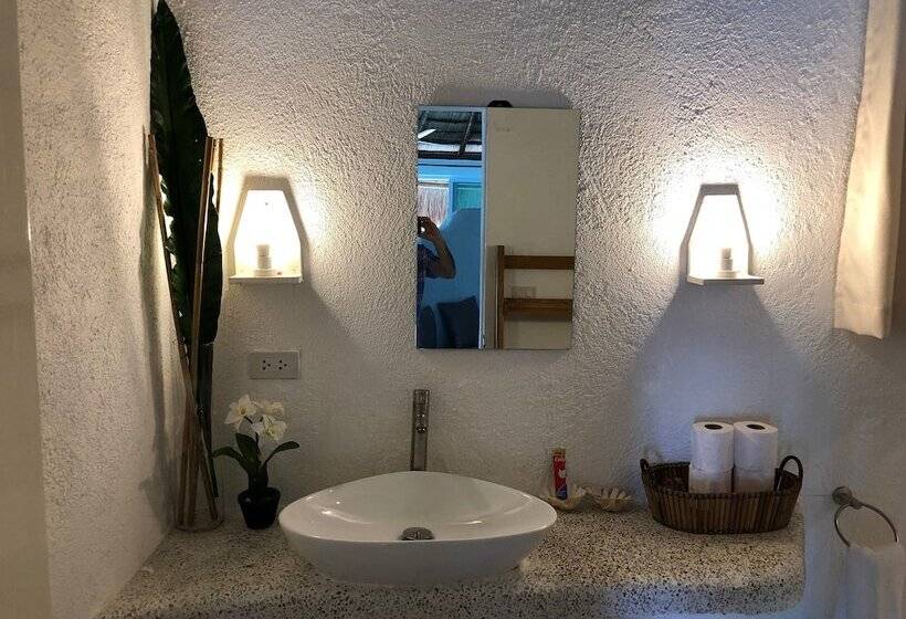 هتل Pearl Bay Villas