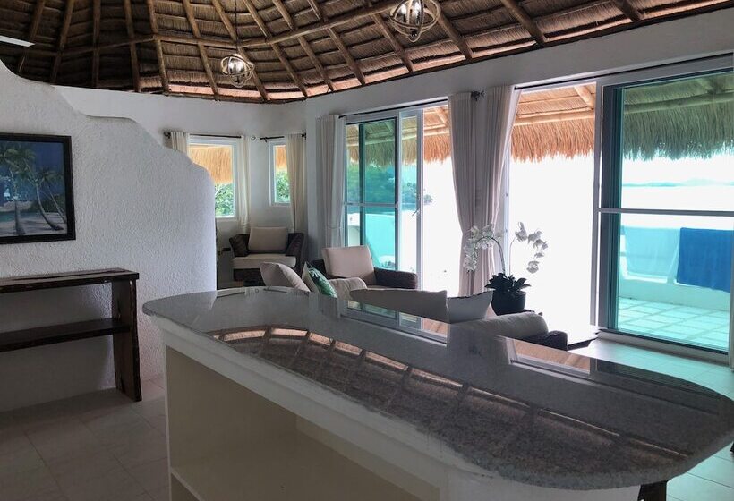 هتل Pearl Bay Villas