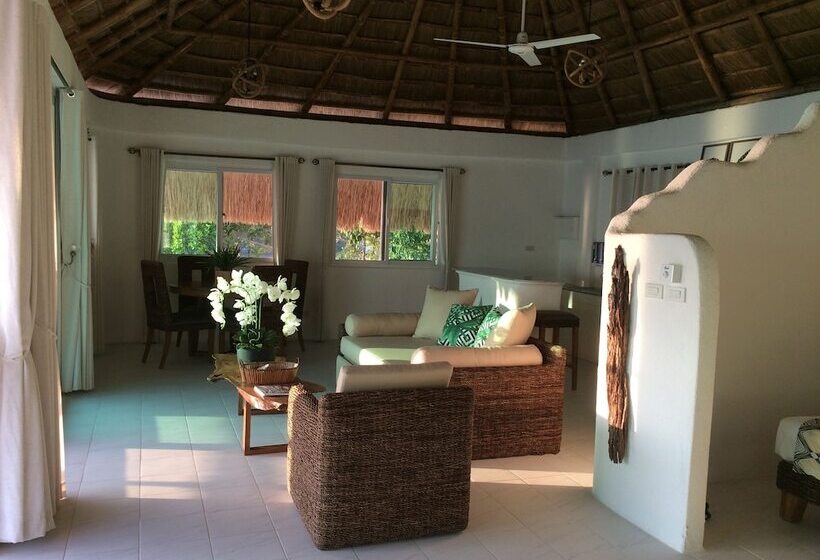 هتل Pearl Bay Villas