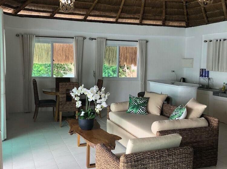 هتل Pearl Bay Villas