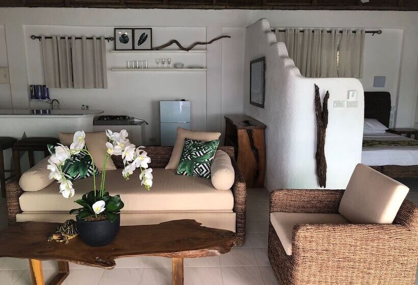 هتل Pearl Bay Villas