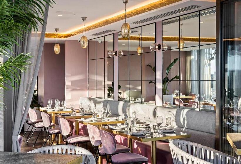 Отель X Brisbane Fortitude Vly, Vignette Collection An Ihg