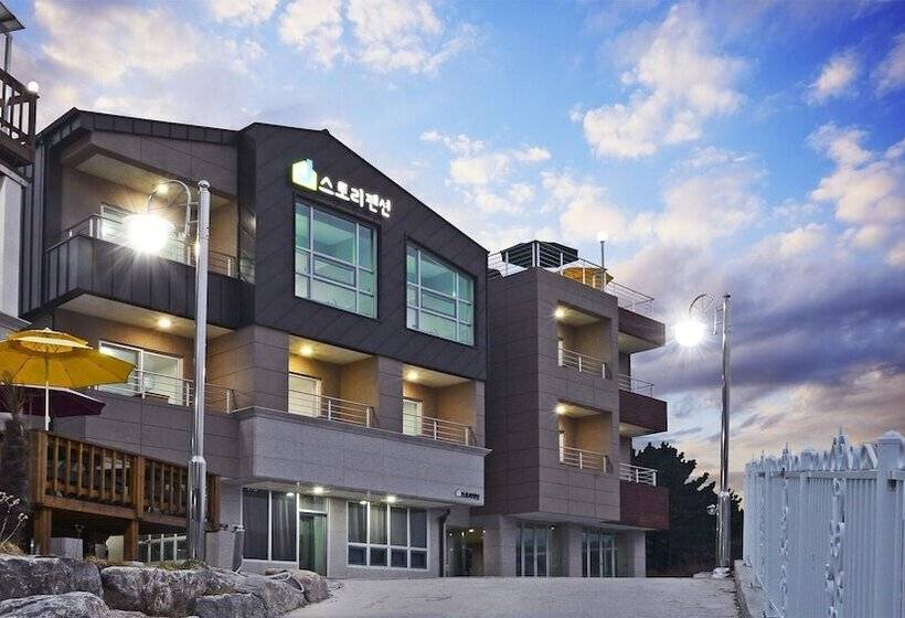 Janghohang J Story Spa Pension