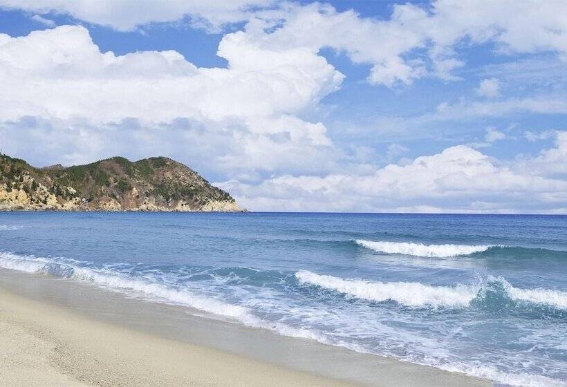 Janghohang J Story Spa Pension