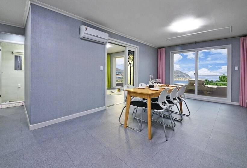 Janghohang J Story Spa Pension