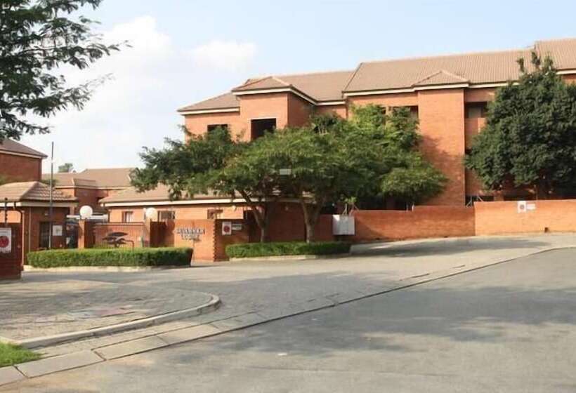 Jozistay Savannah Apartments