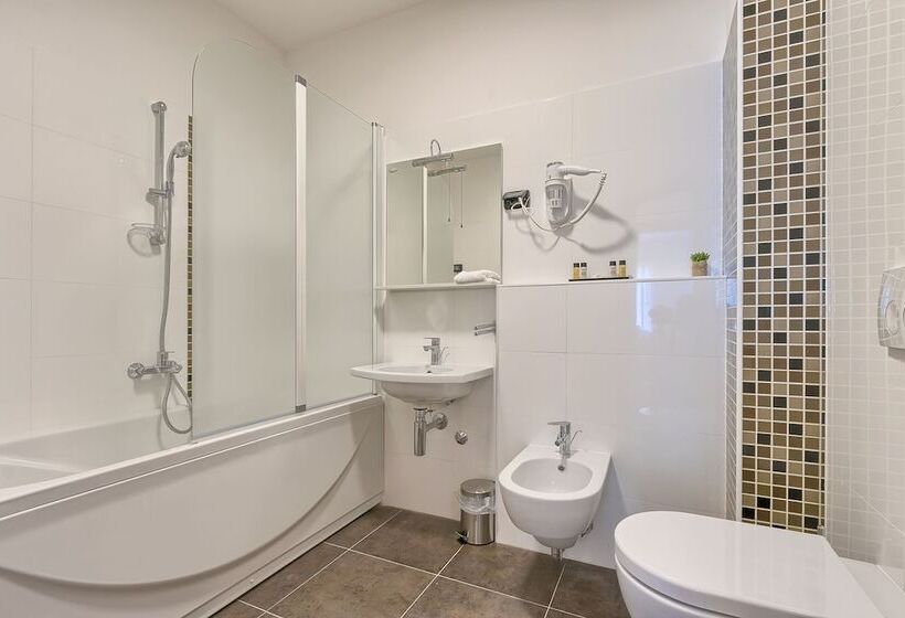 Lavanda & Olliva Apartments