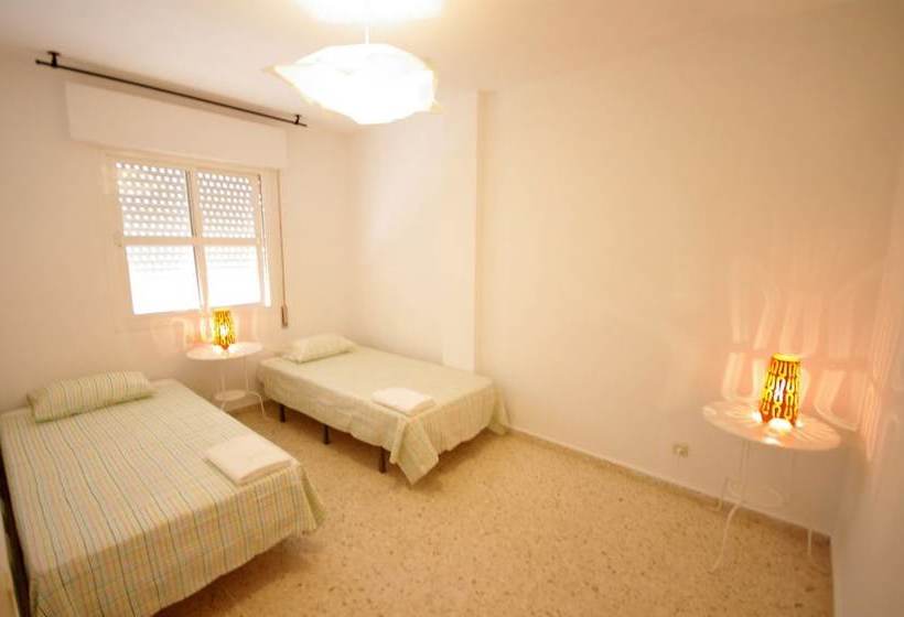 Livingtarifa  Dãºplex Con 4 Dormitorios En El Centro De Tarifa