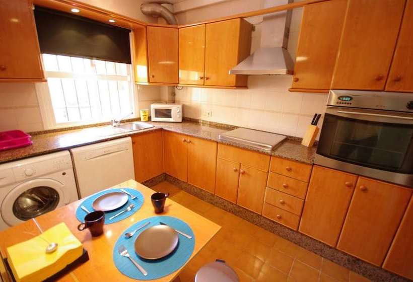 Livingtarifa  Dãºplex Con 4 Dormitorios En El Centro De Tarifa