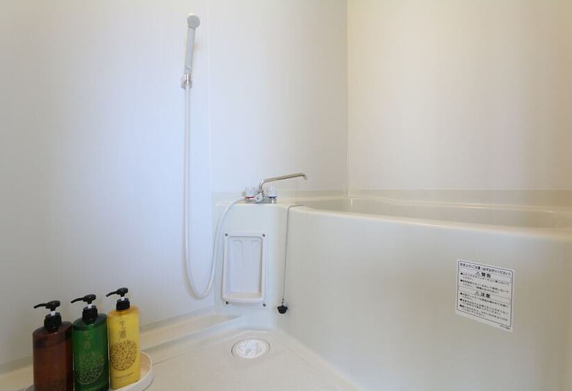 Liz Guest House Umeda